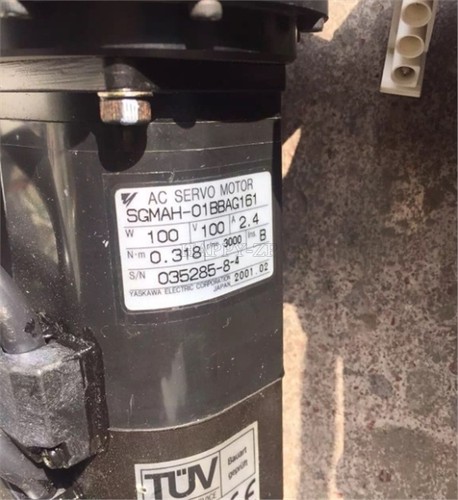 Used 1pc yaskawa servo motor - 1pc,